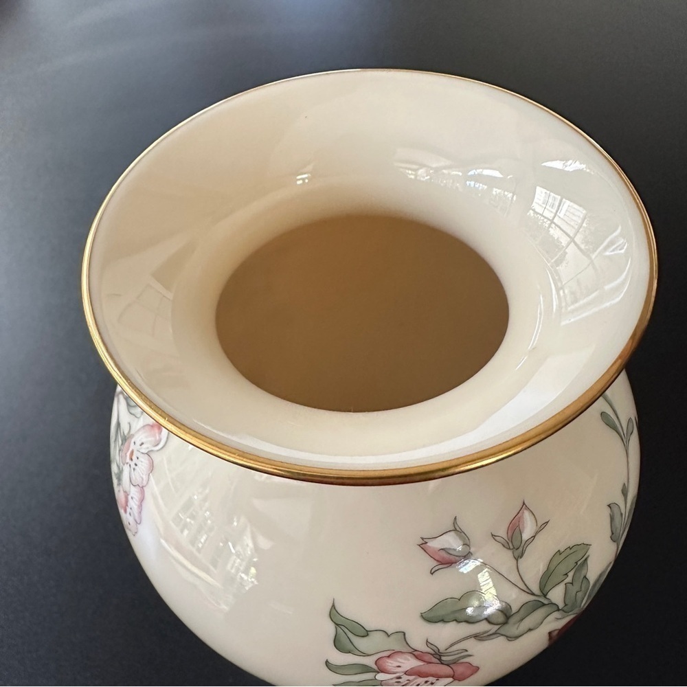 Lenox Serenade Medium Vase white, pink & green birds flowers vintage collectible - Picture 8 of 14